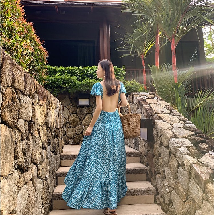 Váy Maxi Hoa Nhí Hở Lưng Sexy Có Sẵn