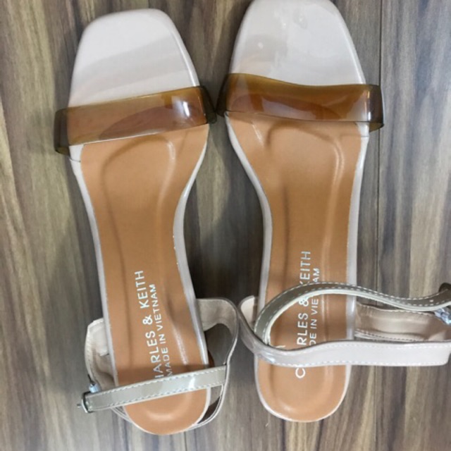 Giày hot trend