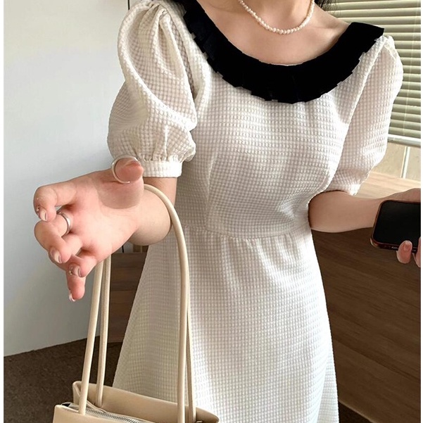 [ORDER] Đầm Trắng Phối Đen Cổ Thuyền Khoét Lưng Dáng Dài CHIC Hàn Quốc VD100 ICC Official Store