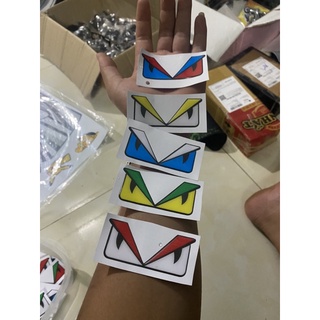 tem trang trí đôi mắt