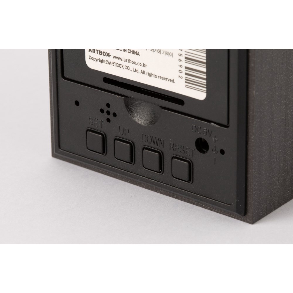 Đồng Hồ ARTBOX Hàn Quốc Bề Mặt Tráng Gương Khung Gỗ Màu Nâu