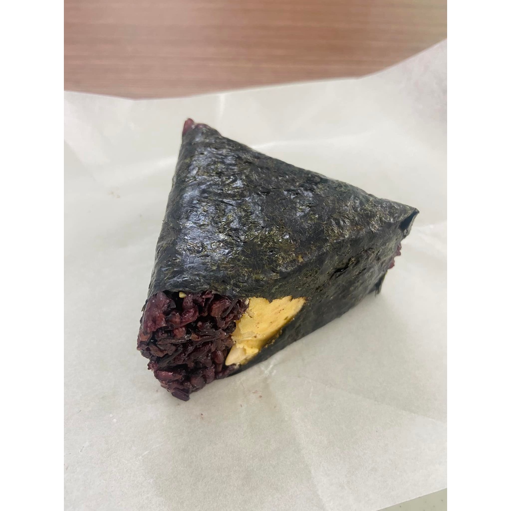 Cơm Nắm Gạo Lứt, Đậu Gà, Hạt Điều, Rong Biển Lihara Eatclean Eat Clean (Bịch 6 gói) cơm gạo lứt