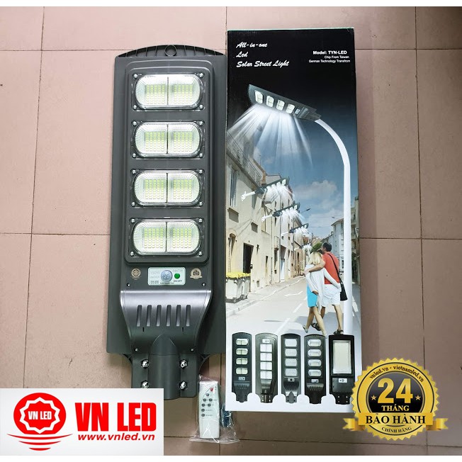 Đèn đường led 150W năng lượng mặt trời, pin 24Ah, 0936395395