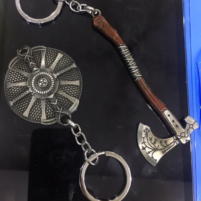 Bộ sản phẩm: Cây rìu Leviathan Axe và Tấm khiên - Móc lưu niệm God of War game PS4