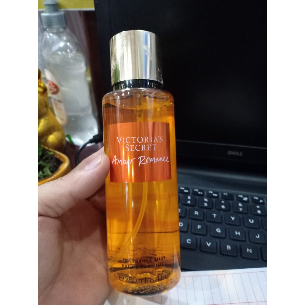 Xịt thơm toàn thân body vic 250ml