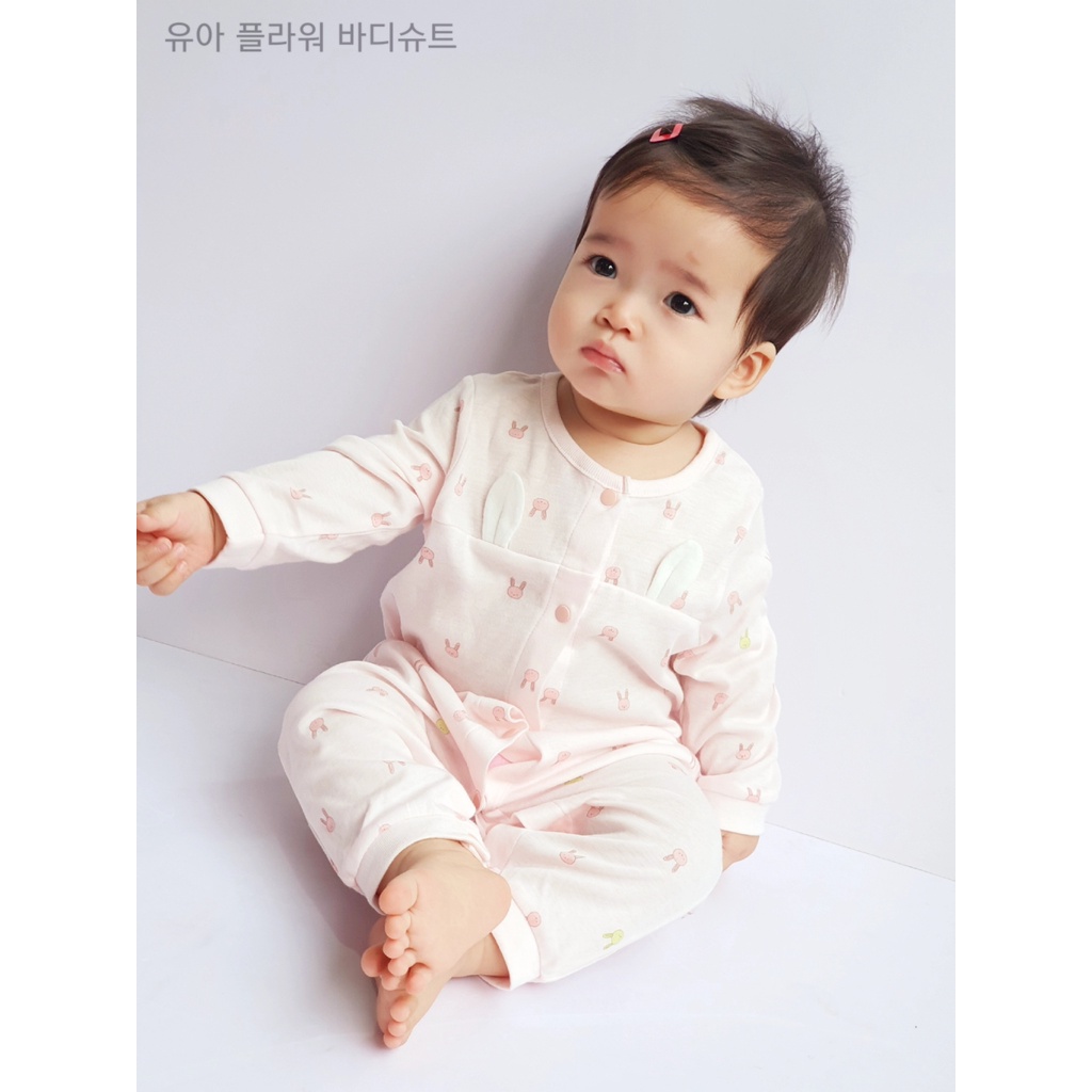 MOB1554 Set liền họa tiết thỏ 2 màu đáng yêu