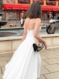 ĐẦM MAXI TRẮNG 2 DÂY CỔ V