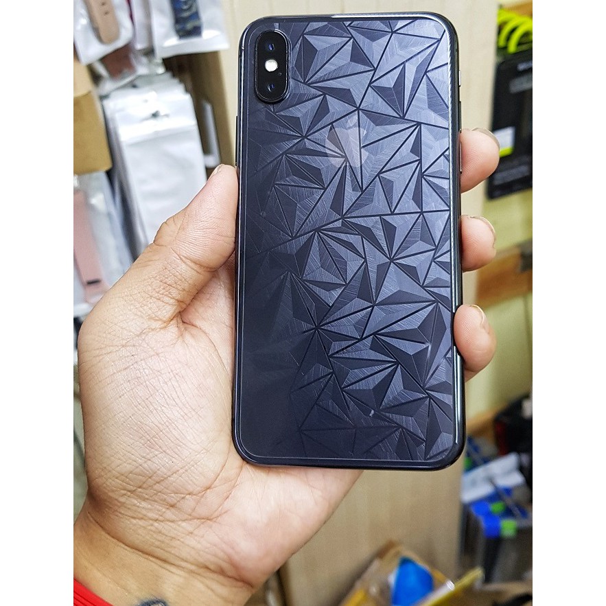 Dán lưng Iphone XS MAX trong vân kim cương cá tính