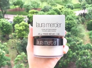 LAURA MERCIER Phấn Phủ Bột Translucent Loose Setting Powder