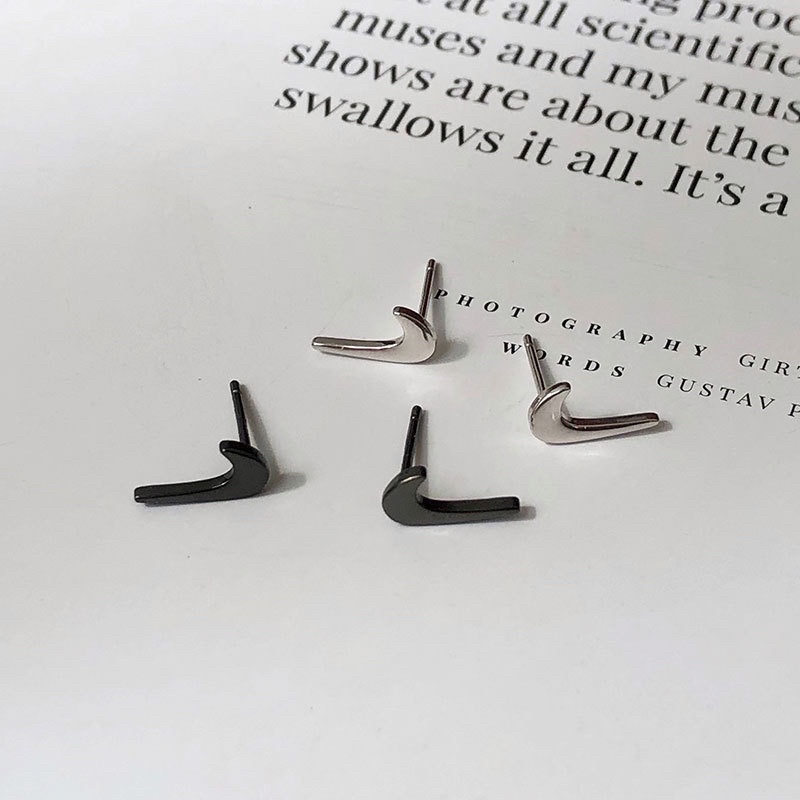 KHUYÊN TAI BẠC CALLA - Nike l E050