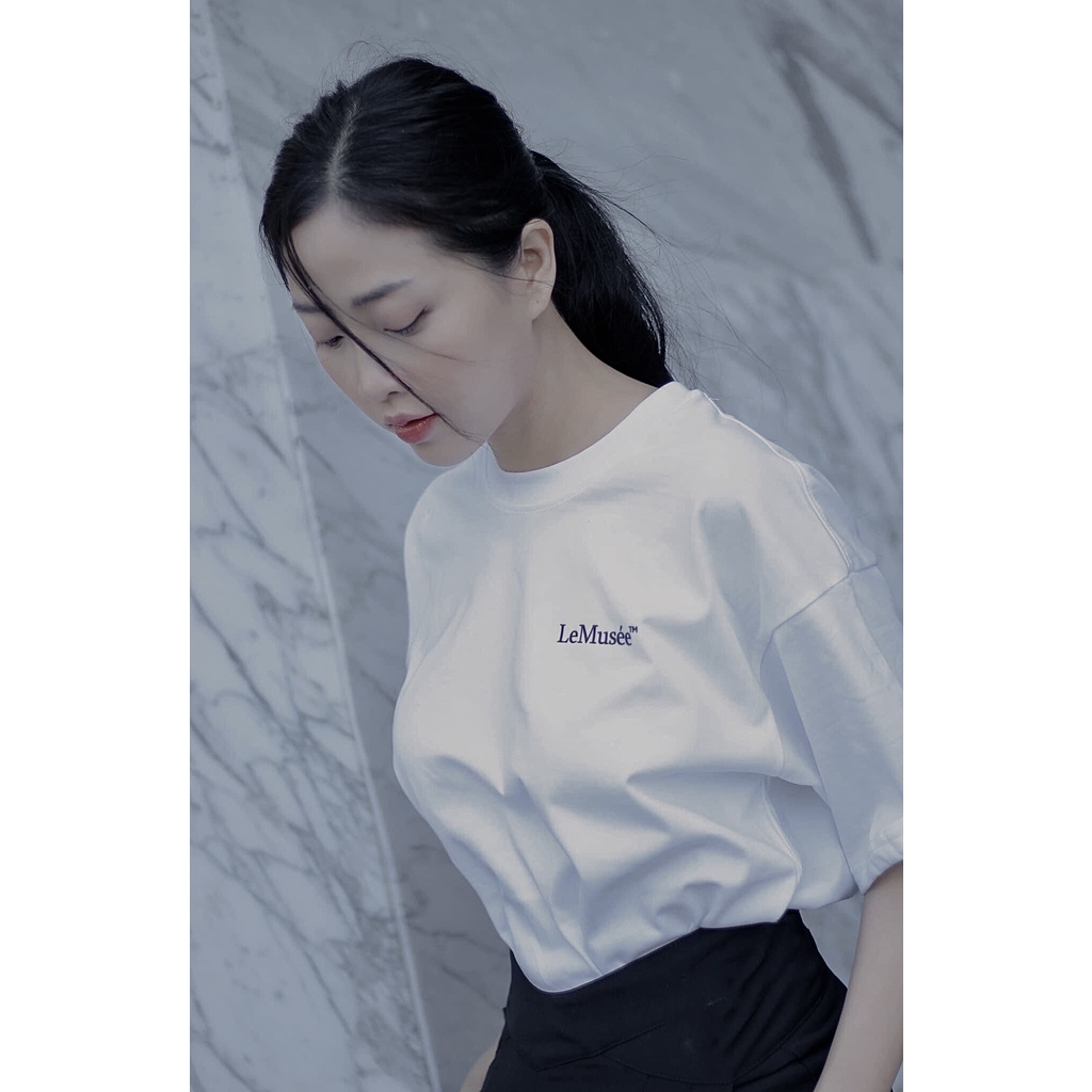 Áo phông White du Louvre Paris Le Musée Oversized fit