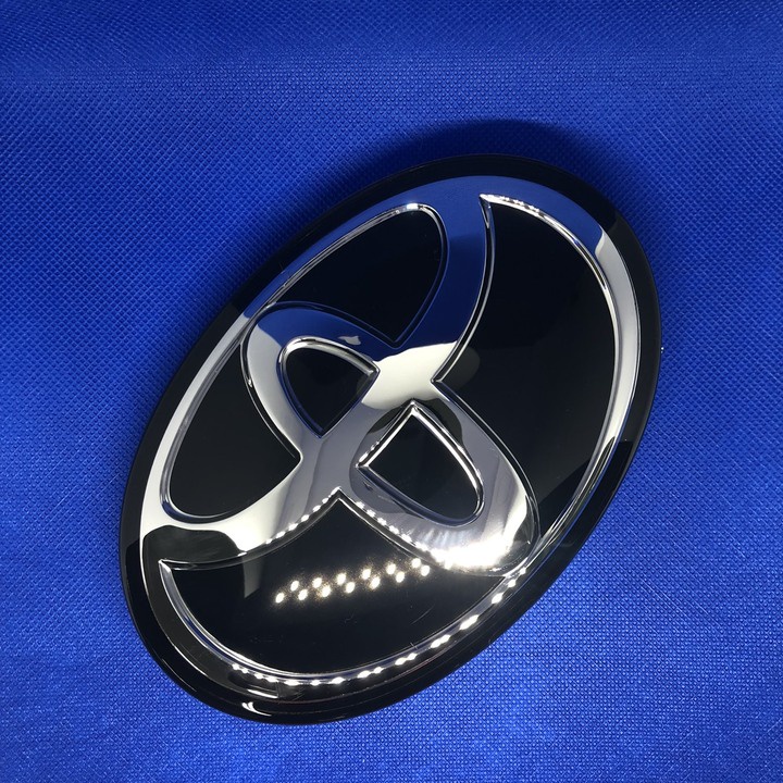Logo biểu tượng trước đầu xe Toyota ( 3 loại chân cài để lựa chọn ) mã 160K