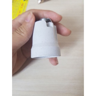 Đui sứ e27 e14