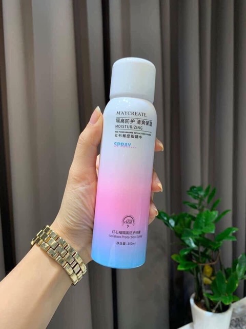 Xịt chống nắng hàng nội địa
