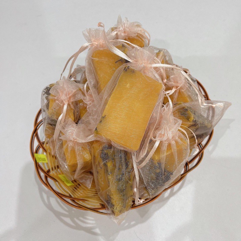 Soap cà rốt tắm trắng da body - xà bông tắm trắng da 100g