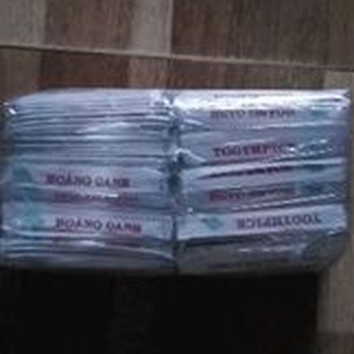 Tăm xỉa răng bọc giấy từng cây (270 cây).