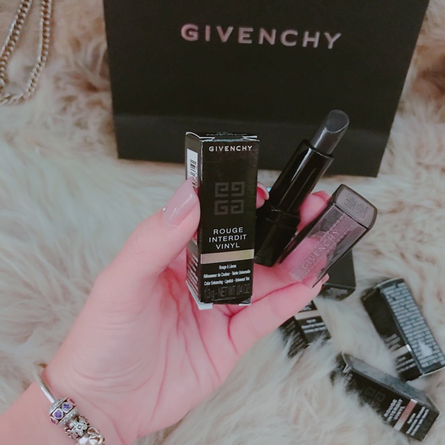 Son Givenchy minisize ( màu đen )