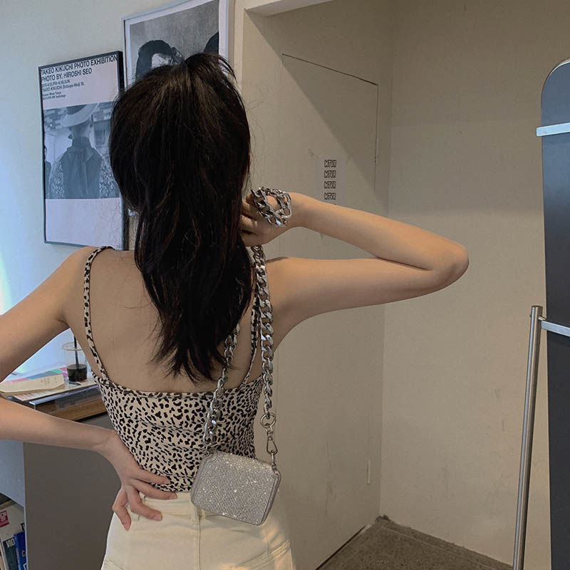 Áo Lửng Hai Dây Hở Lưng In Họa Tiết Da Báo Cá Tính