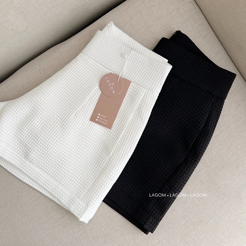 LAGOM - Quần short ngắn basic đơn giản chất liệu bố tổ ong mềm chuẩn form.