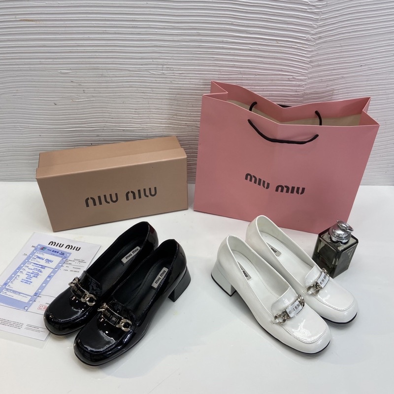 Giầy Bệt Miumiu 2 Màu Trắng Đen Full Size 35-39