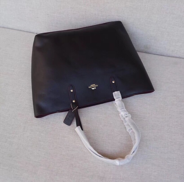 TÚI COACH TOTE MÀU TRƠN DA THẬT F69424