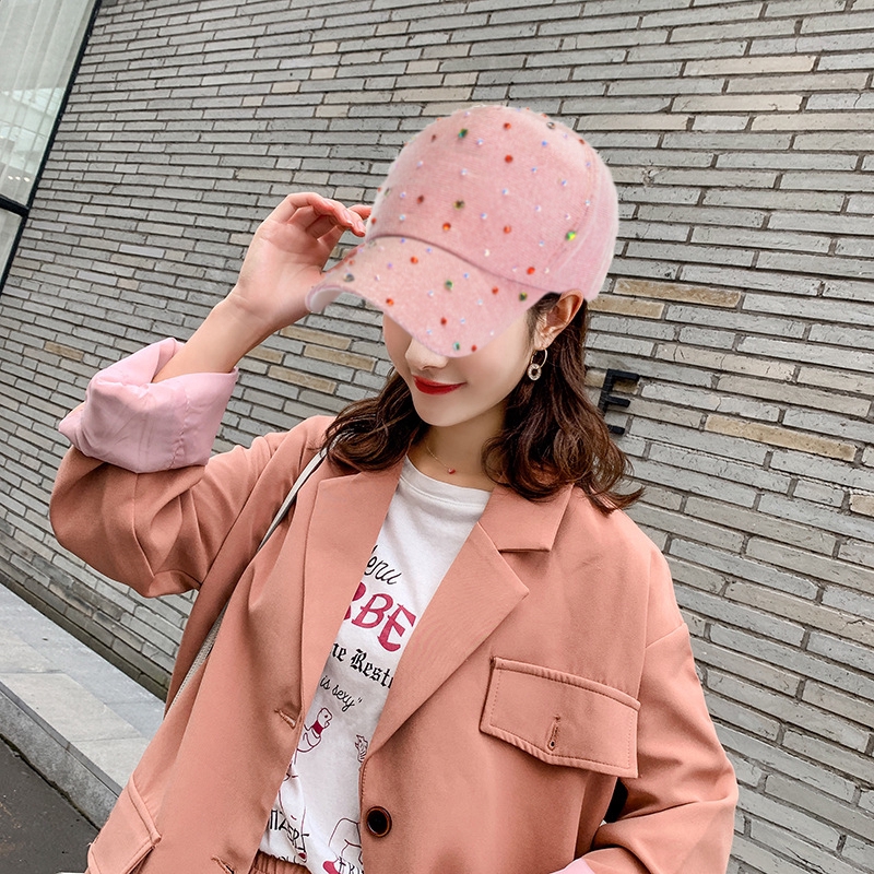 Young and dynamic style beaded cap for both men and women