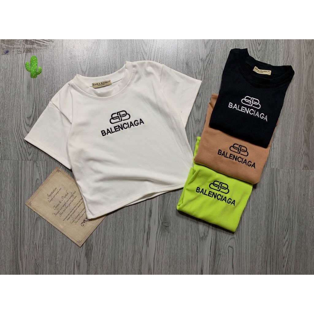 Áo kiểu croptop tay ngắn in logo chữ cực hot , chất thun bozip mềm mịn ( ảnh thật )