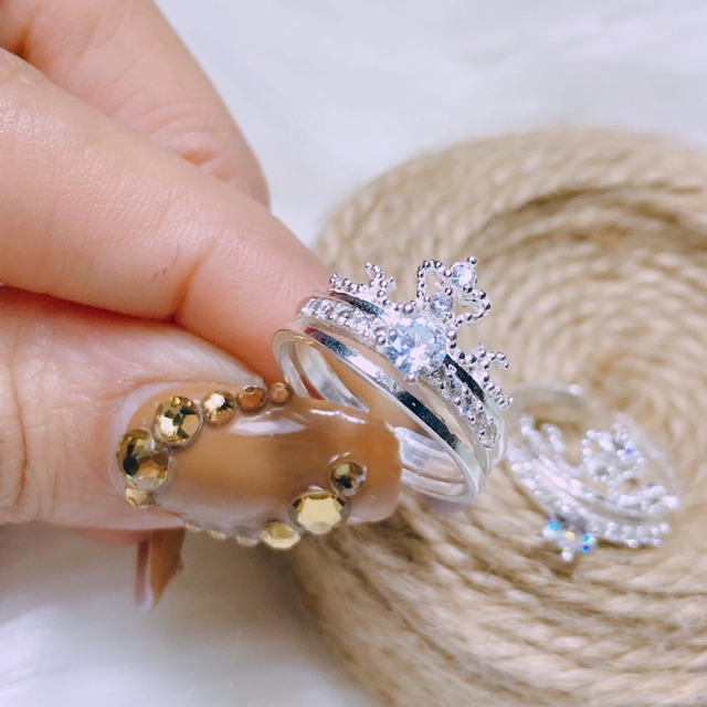 Set nhẫn vương miện bạc ta