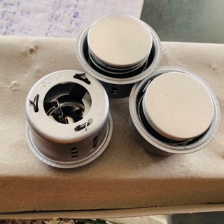 Rờ Le nồi cơm điện