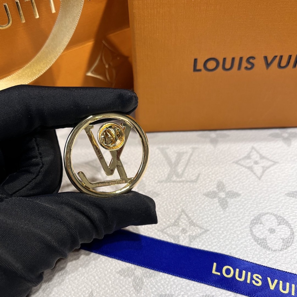 Ghim Cài Áo / Đồ Trang Trí / Đồ Trang Trí LV Khí Chất