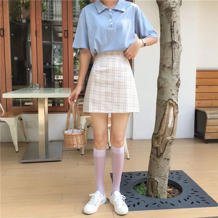 Chân váy lưng cao hoạ tiết sọc ca-rô phong cách retro | BigBuy360 - bigbuy360.vn