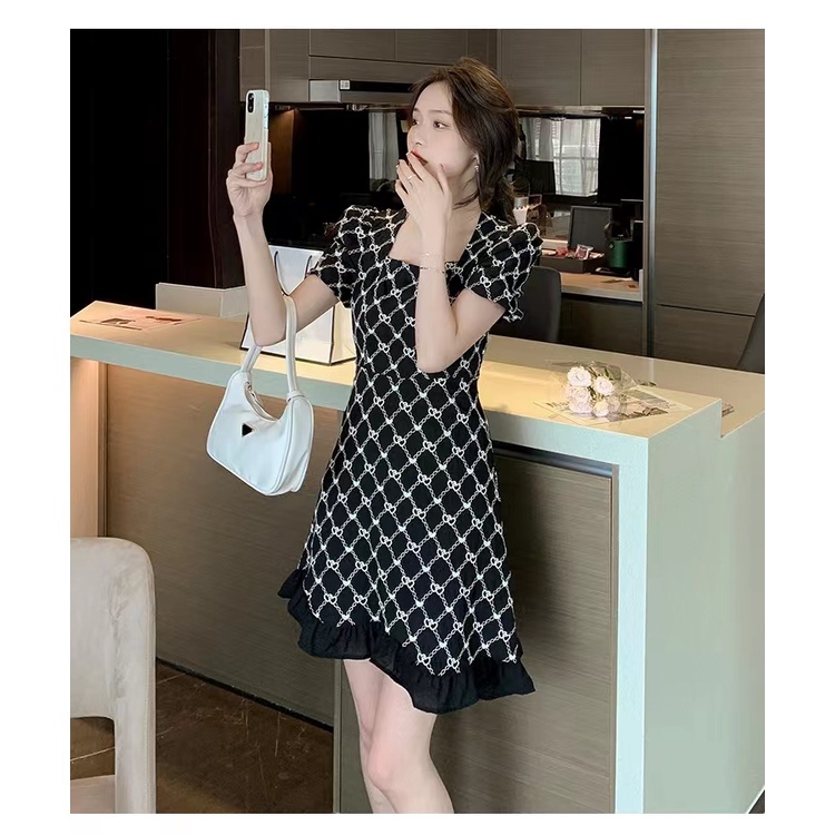 Đầm Cổ Vuông Dáng Ôm In Họa Tiết Xinh Xắn Thời Trang Mùa Hè Cho Nữ
