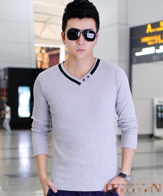 Áo thun Hàn Quốc tay dài cổ tim cách điệu - thời trang - cá tính - MỐT (đen) | BigBuy360 - bigbuy360.vn