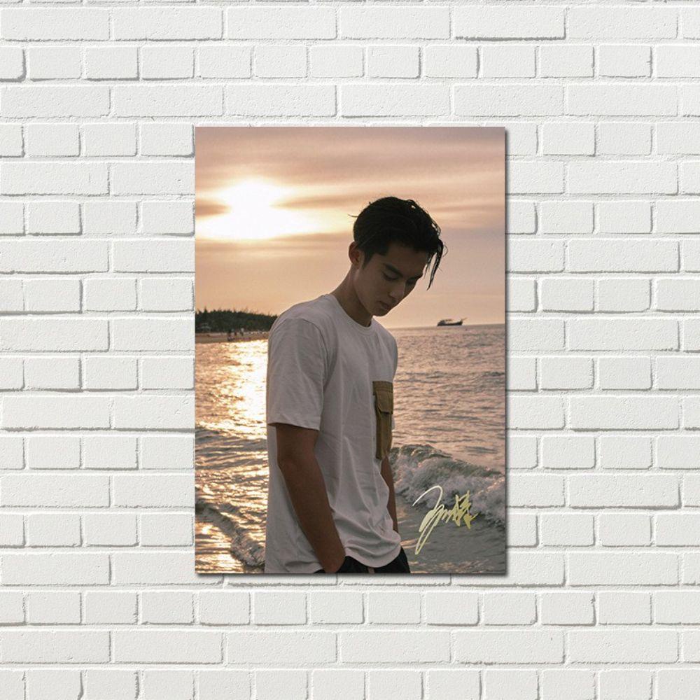 Set 8 Tấm Poster Dán Tường 420 * 285mm Hình Wang Hedi