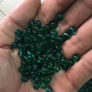 Hdt1001- hạt đá tròn màu xanh lá đậm