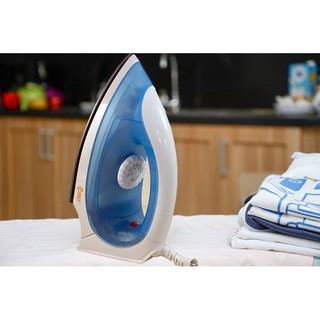 Bàn ủi khô Comet CM1126 ( 1,000 W ) ( Màu Xanh )