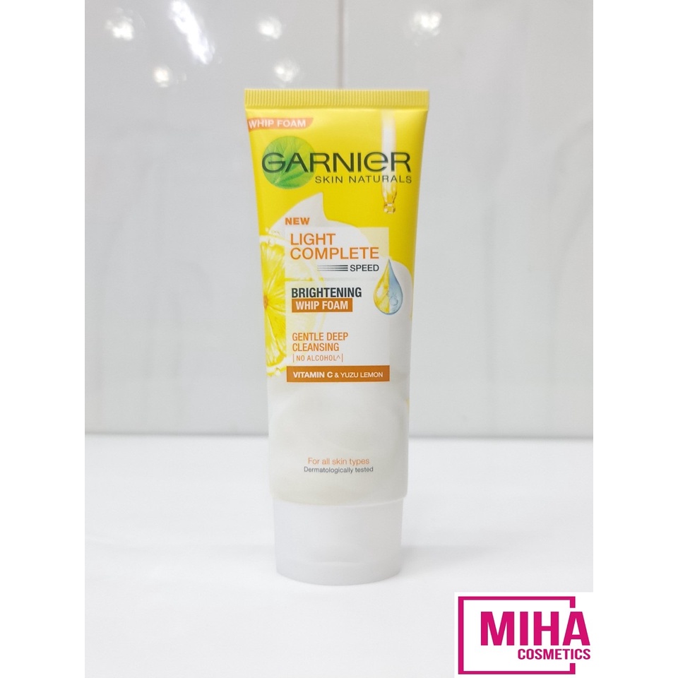 Sữa Rửa Mặt Tạo Bọt Dưỡng Sáng Làn Da Garnier Light Complete Vitamin C Whip Foam 100ml