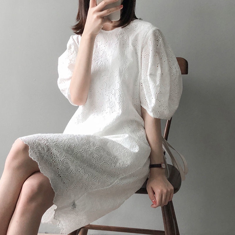 Đầm Chữ A Tay Phồng Khoét Lỗ Màu Trắng Phong Cách Hàn Quốc Thời Trang Cho Nữ