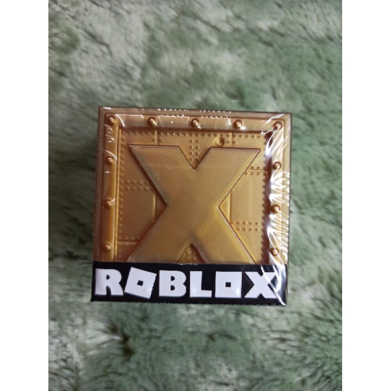 hộp đồ chơi Roblox