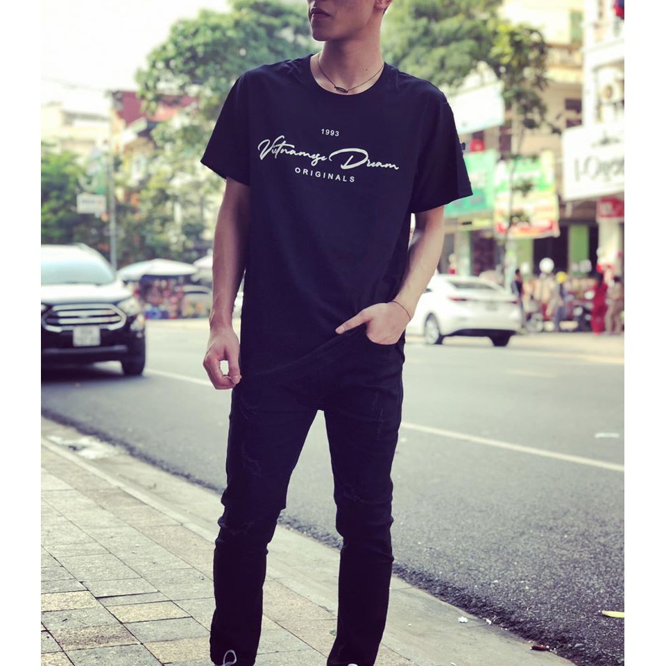 Áo thun unisex form rộng tay lỡ Vietnamese Dream in năm sinh theo yêu cầu