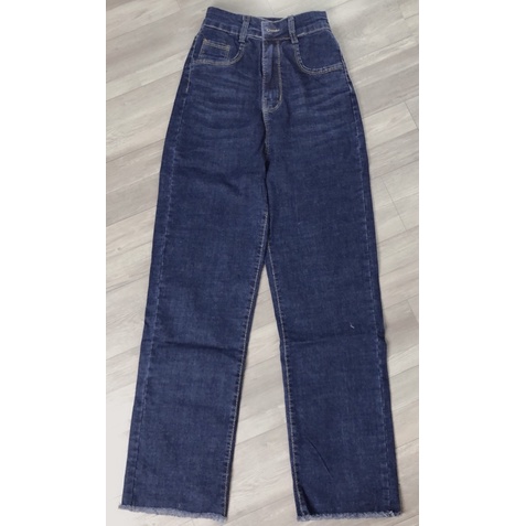 Quần jeans trơn ống đứng dãn xịn lưng cao | BigBuy360 - bigbuy360.vn