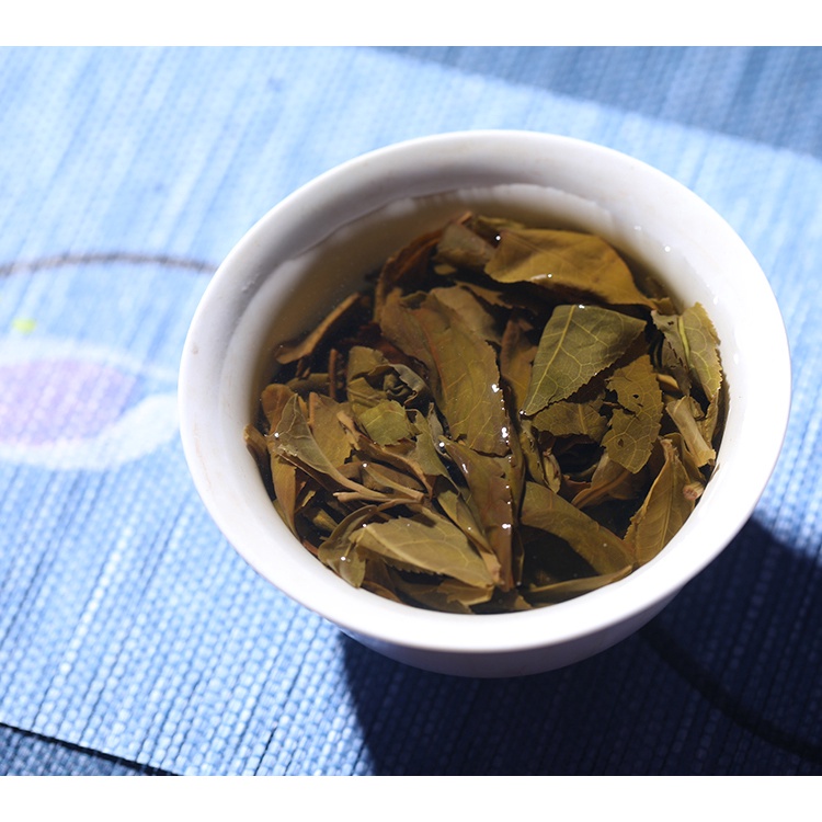 Trà Phổ Nhĩ Cổ Thụ Vân Nam - Trà Sống Bánh 357G
