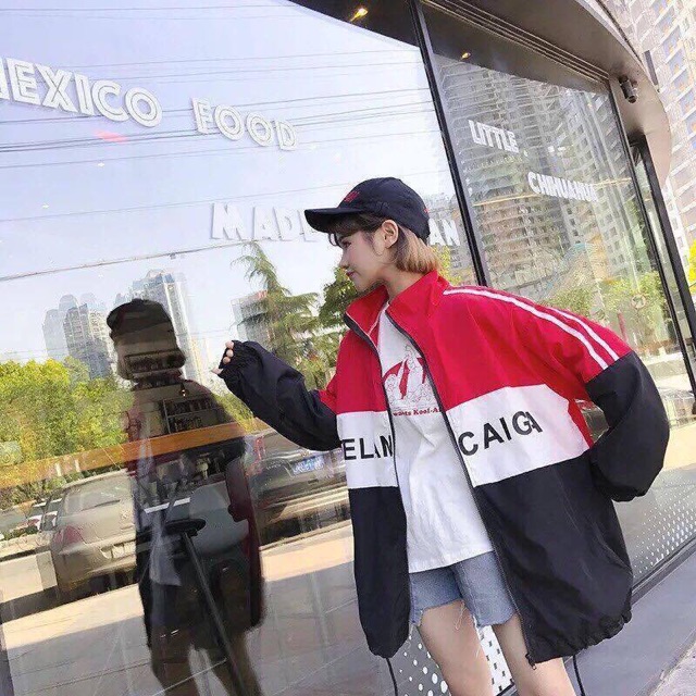 ÁO KHOÁC GIÓ CHẠY VIỀN TAY IN CHỮ