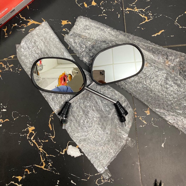 Cặp Kiếng Spark Trái Phải