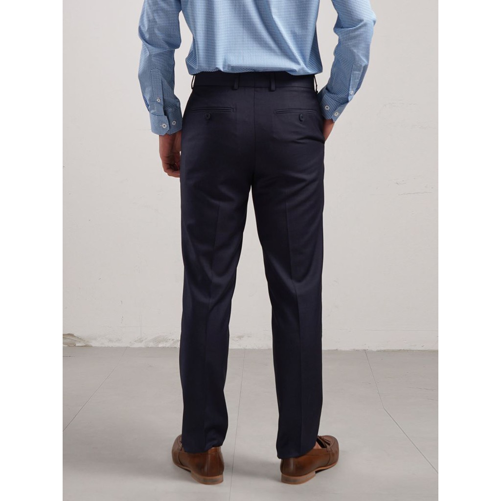 Quần âu nam ARISTINO ATR00608 thấm hút tốt và thoát ẩm vượt trội