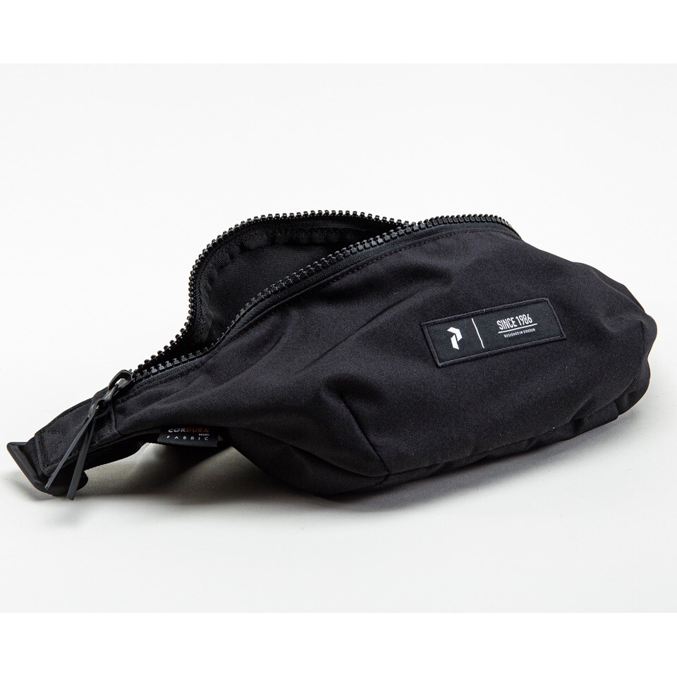 Túi đeo bụng [ HÀNG XUẤT NHẬT ] Túi Peak Performance Sling Bag - Thiết kế thông minh có thể đeo bụng đeo chéo CHỐNG NƯỚC