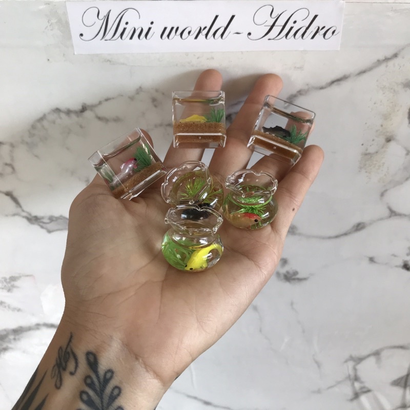 Mô hình bể cá mini tí hon dùng cho trang trí nhà búp bê tỉ lệ 1/8 1/12