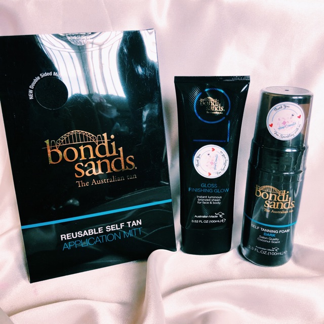 Găng tay dùng tanning da Bondi Sands Reusable Application Mitt
