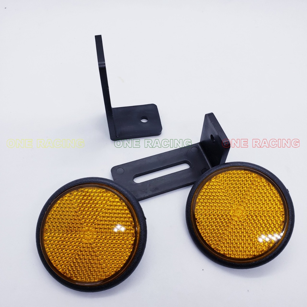 2 Mắt mèo phản quang sau màu vàng gắn biển số dòng cao cấp gắn nhiều xe thông dụng