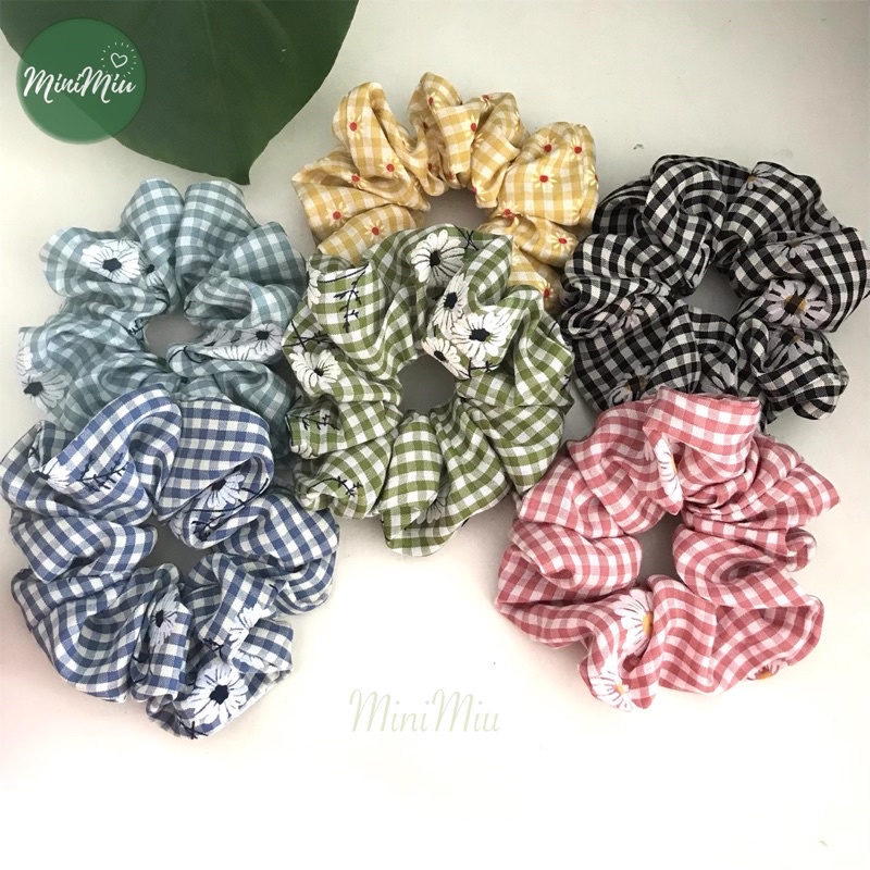 Dây buộc tóc Scrunchies vải caro in hoa Daisy